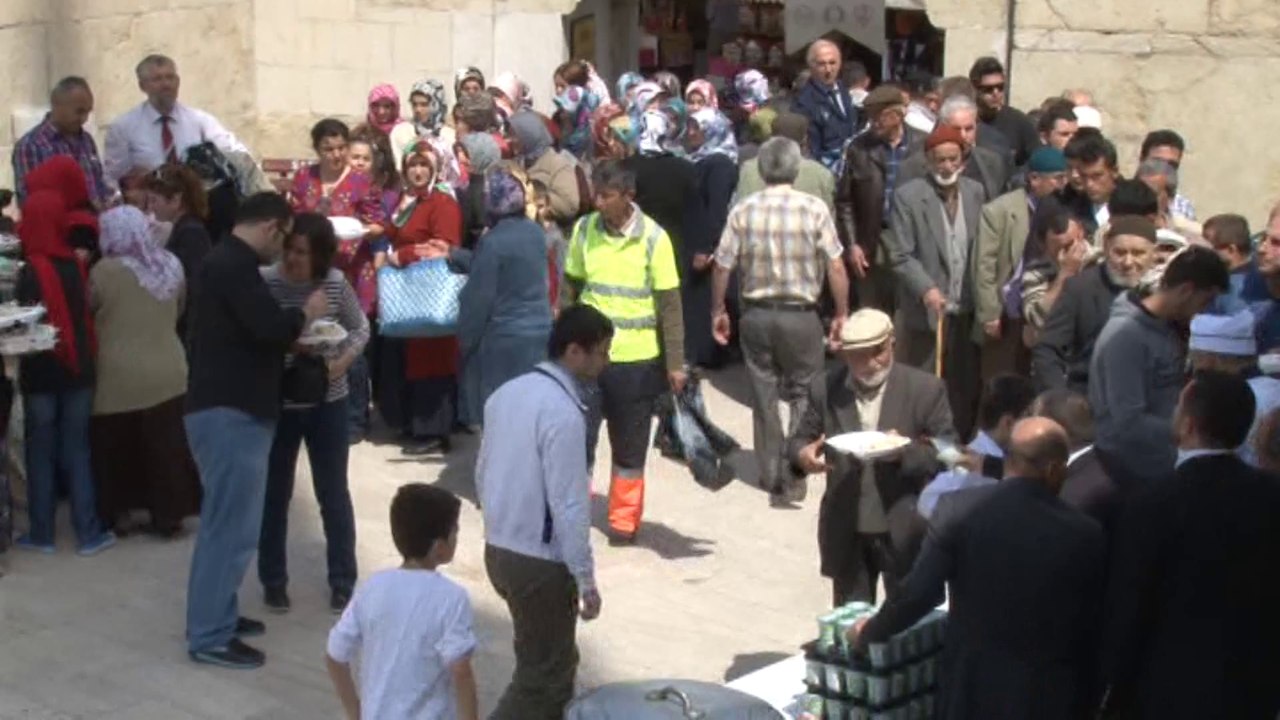 İzzet Mehmet Paşa Camiinde Kutlu Doğum Haftası Çoşkusu