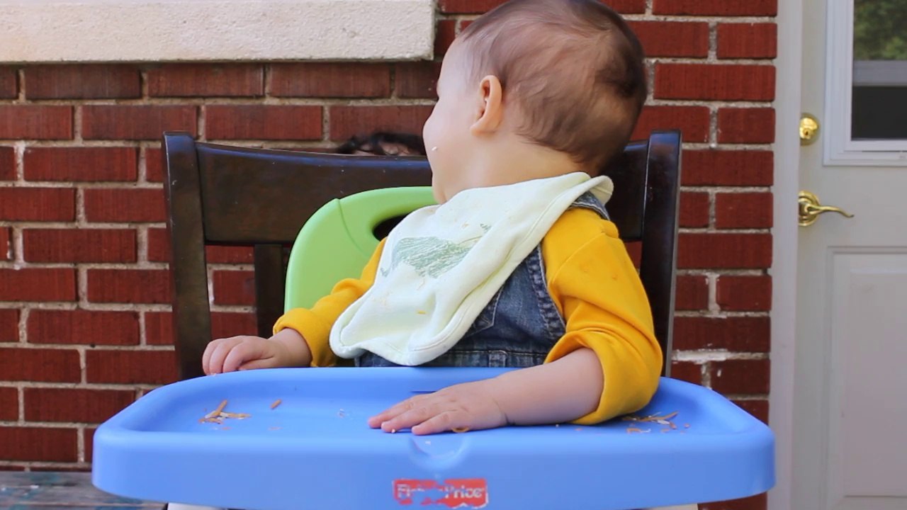 Malek fait coucou avec Hana