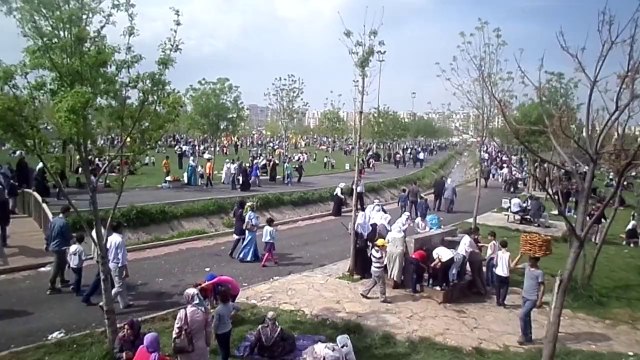 DİYARBAKIR DA PKK KUTLU DOĞUM ETKİNLİĞİ