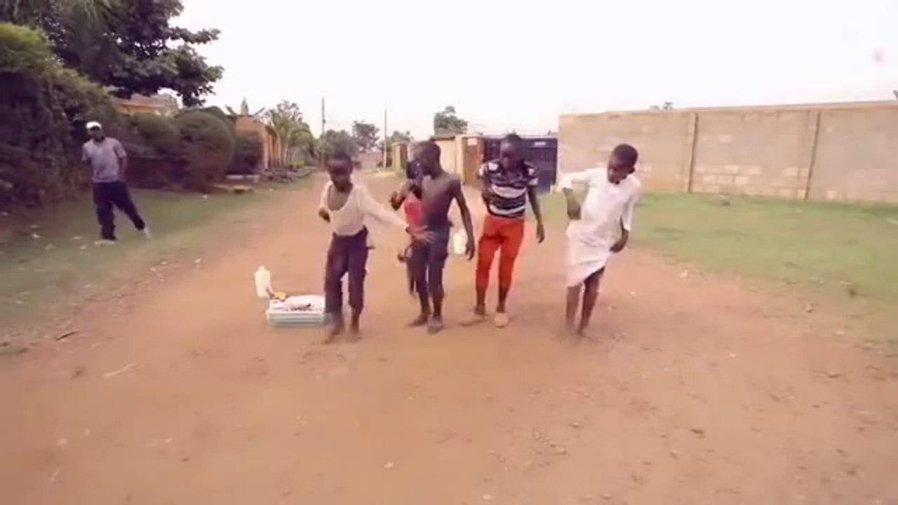 Cheto Boys Dancing