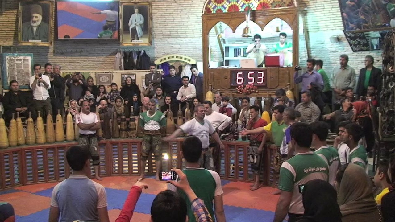 IRAN YAZD, maison de force