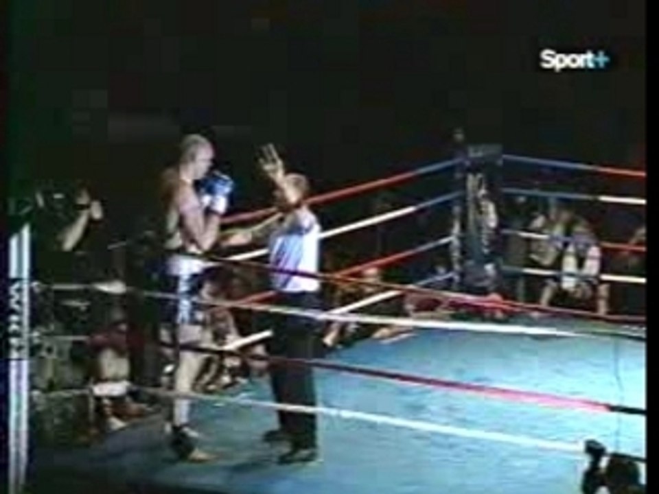 Jerome Le Banner VS Oliver Van Damme