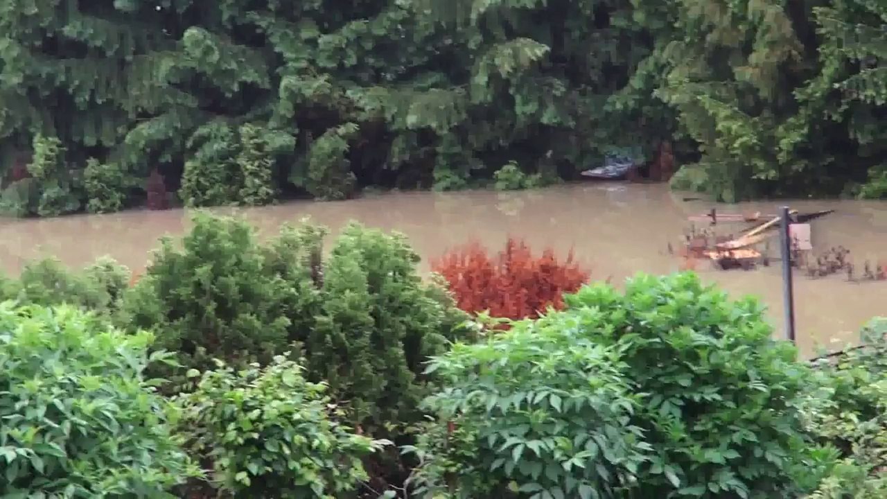 HD Hochwasser 04 06 2013 Grein und St.Nikola TAG 2 !!