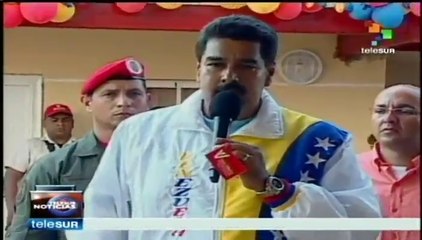 Maduro consolida la democracia y defiende la economía del país