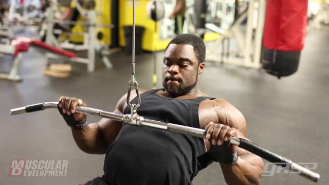 Brandon Curry Trains Back 4 Weeks Out from the 2014 Arnold Classic