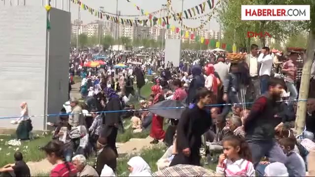 BDP'nin Nevruz Alanındaki Kutlu Doğum Mevlidi Başladı