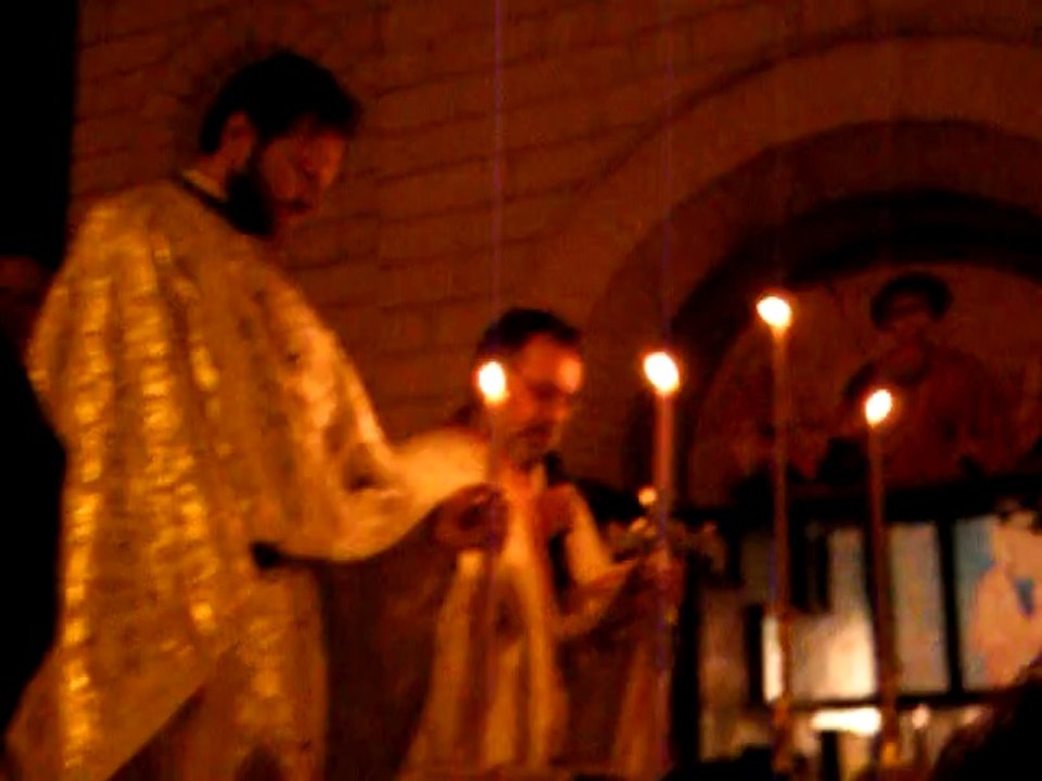 HRISTOS A INVIAT