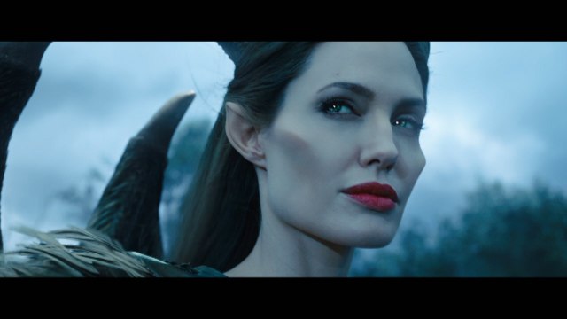 Angelina Jolie And Elle Fanning Behind The Scenes of Maleficent