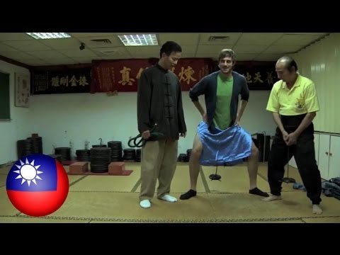 Stupid American Patrick Moote tries weird exercise to make penis larger