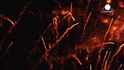 Yunanistan'da roketlerle Paskalya kutlaması