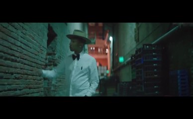 ‘Happy’ Music Video Without The Music Is Weird