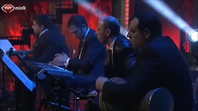 Aysun Tascesme ,Calgici Mektebi Roman Orkestirasi ,solo potpori TRT MUZIK (8)