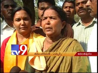 Sailajanath files papers as congress candidate