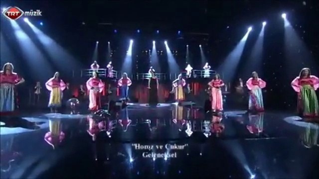 Aysun Tascesme ,GEL BILI BILI HOROZUM VE YANAGINDAKI CUKARA GOMSUNLER BENI ,TRT MUZIK (9)