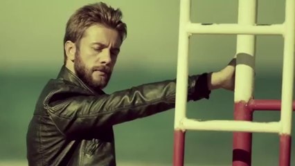 Selim Gülgören - Bir Ömürlüğüm (Orjinal Klip)