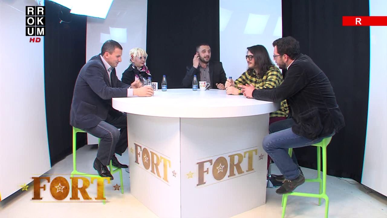 *FORT*  ME VIOLETA REXHEPAGIC, GENC SALIHU, HYSNI KLINAKU DHE BALLSOR HOXHA