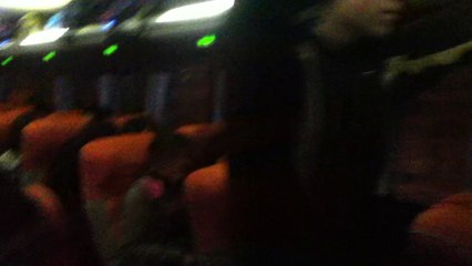 en pleno bus..viaje a mapi