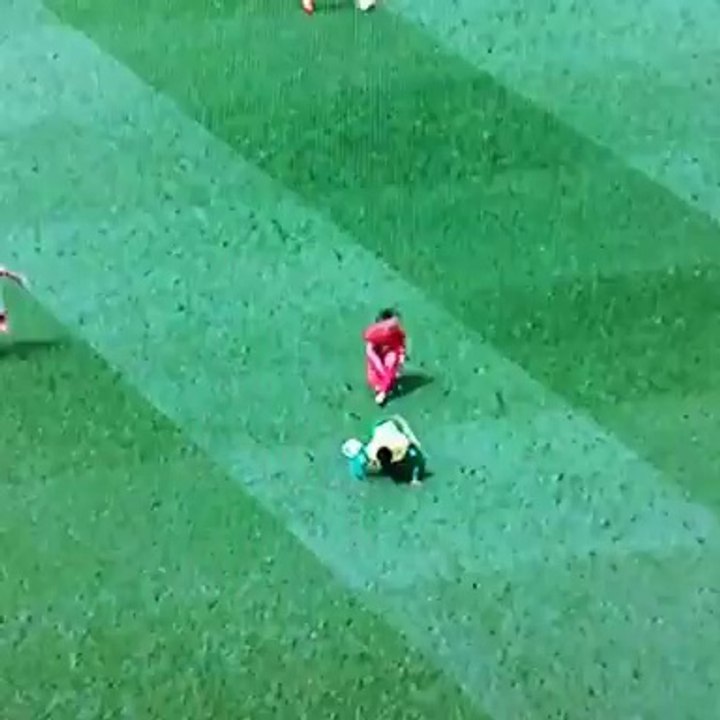 La simulation de Luis Suarez pour Pâques