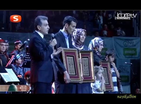 Hidayet Karaca Herkes sizi anlayacak Herkes O'nu okuyor 2014