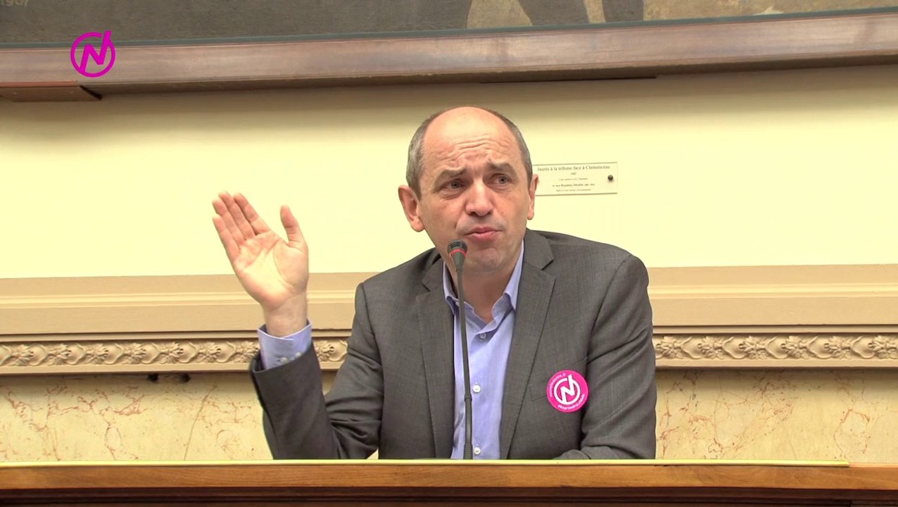 Pierre Larrouturou s'adresse aux délégués des régions réunis à Paris