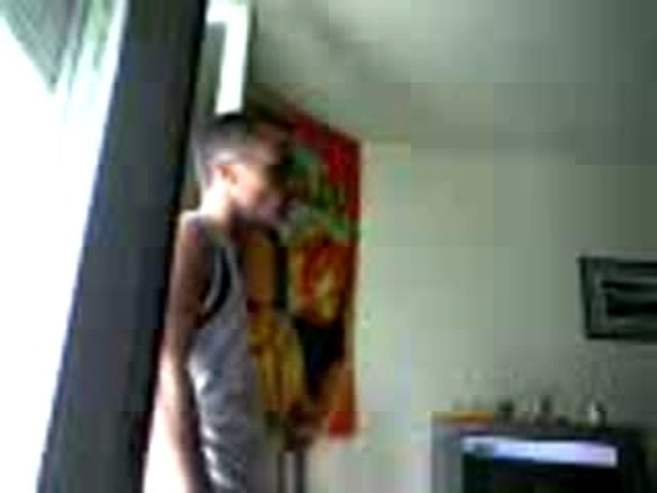 Charly qui fait son chaud