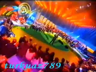 Muzaffer ERTÜRK-Havuz Başının Gülleri