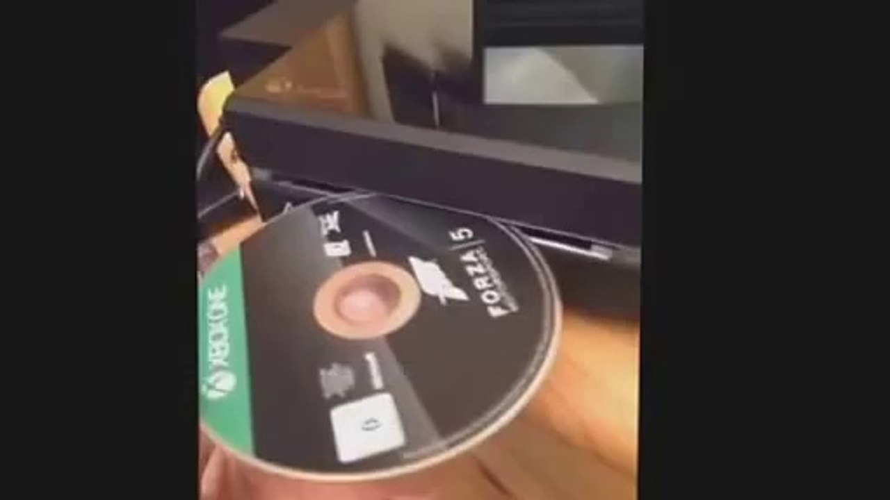 Bug et bruit sur le lecteur de la Xbox One