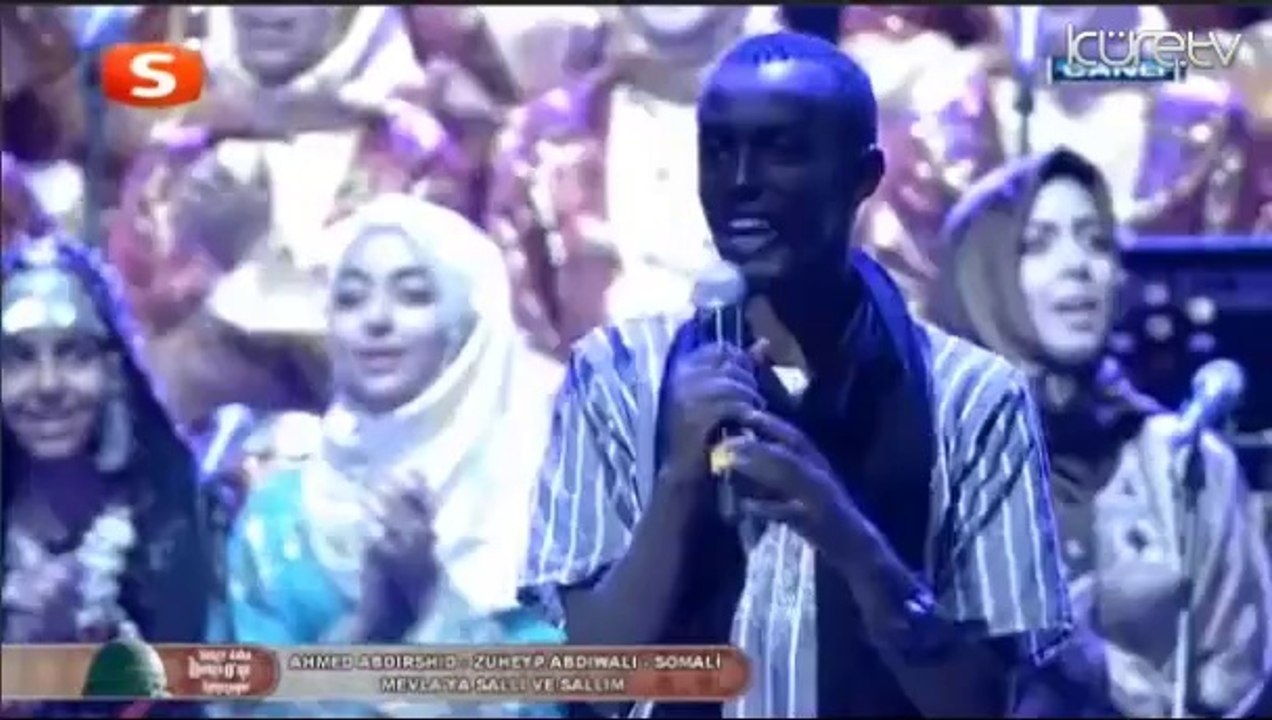 Mevlaya salli Herkes O'nu okuyor İstanbul 2014