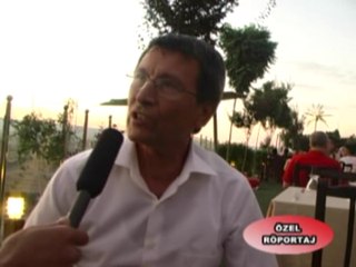 Yusuf Halaçoglu ile  sözde Ermeni Katliamını üzerine roportaj