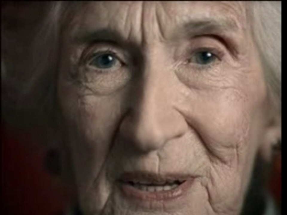 Evian BETC Euro RSCG campagne "Voices"