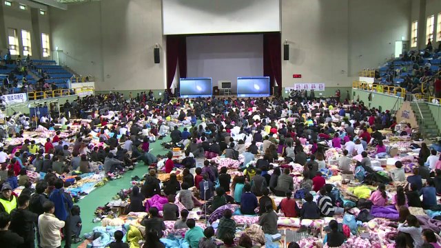 First bodies pulled from submerged Korean ferry