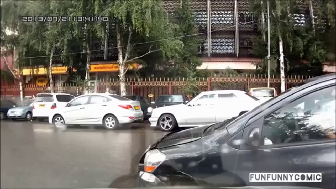 Car Crashes- Compilation (Russian Road) August 2013