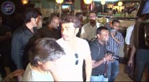 Arjun Kapoor gets MOBBED by fans!