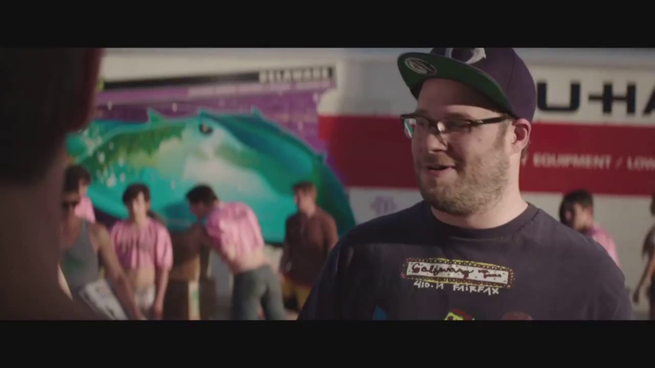 Neighbors - Mac And Kelly Meet The New Neighbors