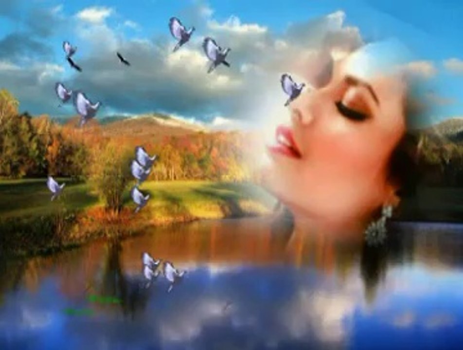 sandy pose green eyes