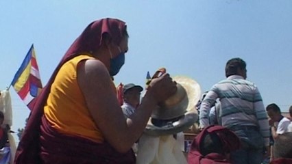 Tributes for avalanche victims in Nepal