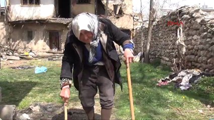 Buzdolabını temizleyeyim derken evini kül etti