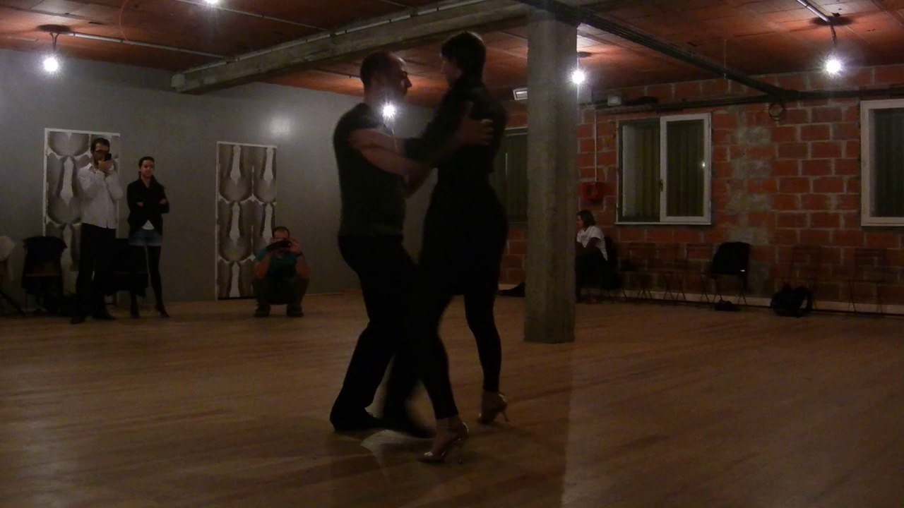 Tango : colgadas (suite)