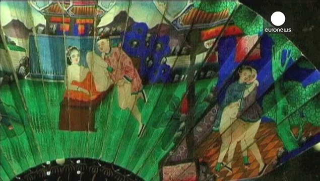 Arte erótico chino en la galería de Sotheby's en Hong Kong