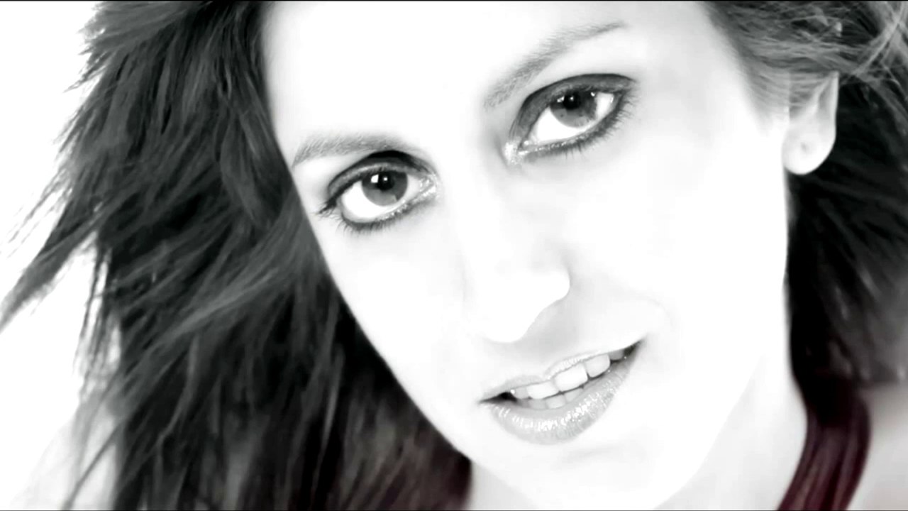 Martha Mateo - Glamorous Sky