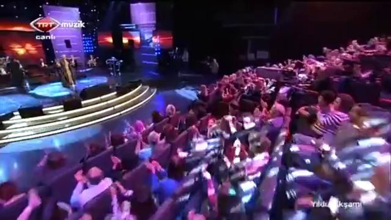 Muazzez Ersoy-GÖR GÖR SENİ NASIL UNUTACAĞIM