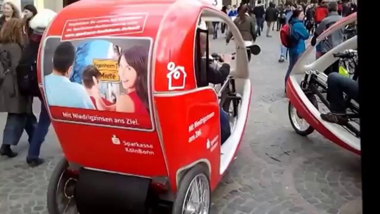 Tourists_Rickshaws_in_Germany