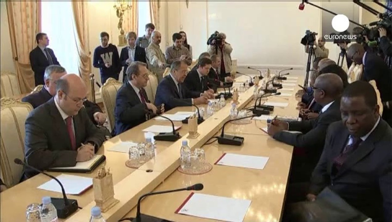 Moscow and Washington warn each other to ease tensions in Ukraine