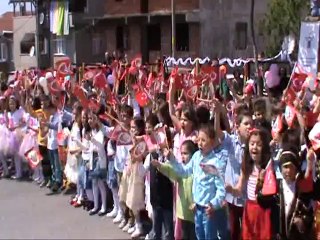 ORHAN OĞUZ'DA 23 NİSAN COŞKUSU