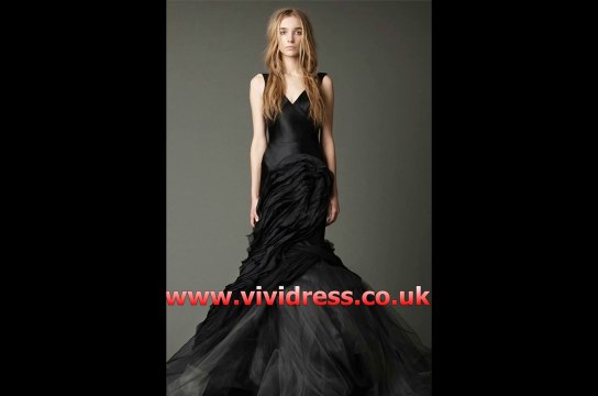 UK Designer Wedding Dresses Online Sale; Shop Discount Designer Wedding Dresses. vividress.co.uk/