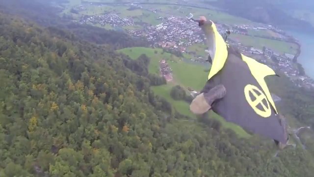 Stunning Wingsuit Proximity Flying The Crack Sputnik