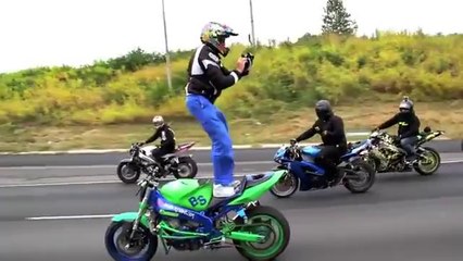 StreetFighterz Wheelie Motorbike Group