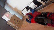 Inventor Creates Spiderman ‘Webshooter’