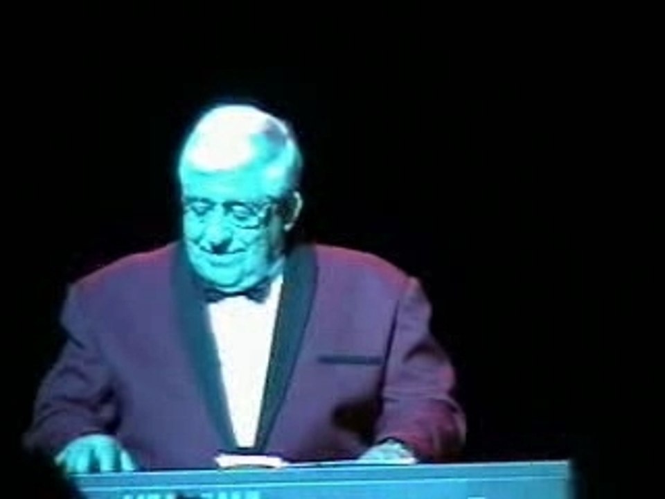 Comets - We Ain't Dead Yet