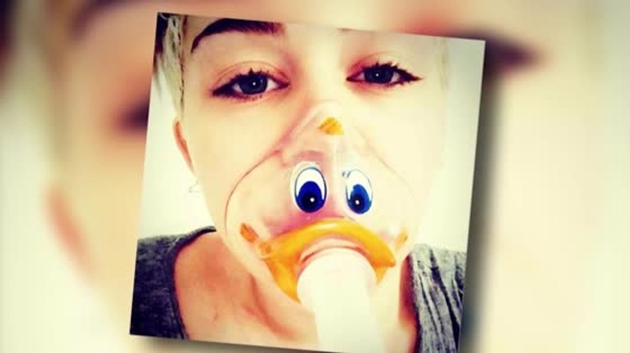 Miley Cyrus postet ein Foto von sich mit Sauerstoffmaske - ihre 